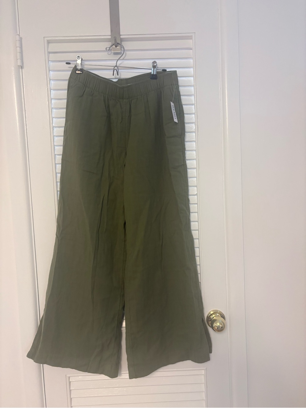 NWT Old Navy Olive Wide-Leg Pull-On Pants